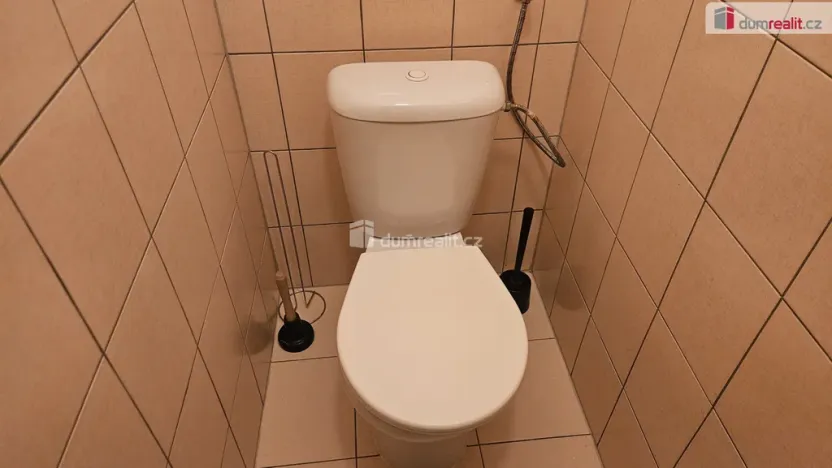 Pronájem bytu 2+1, Praha - Podolí, Podolská, 64 m2