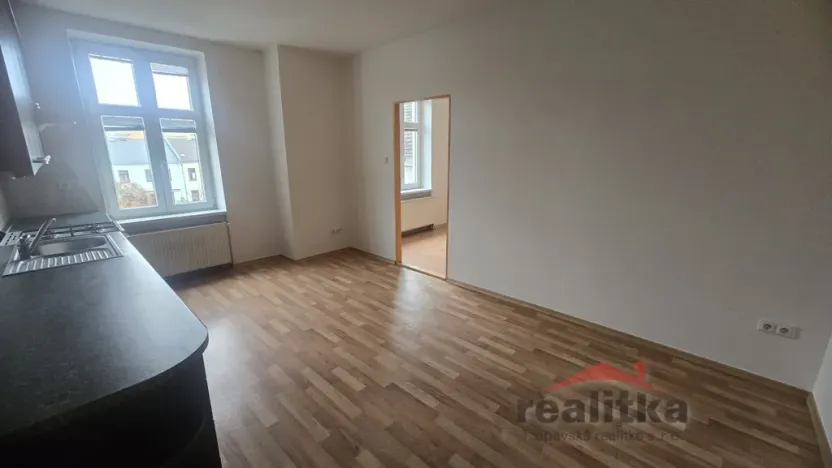 Prodej bytu 2+kk, Opava - Předměstí, Nákladní, 48 m2