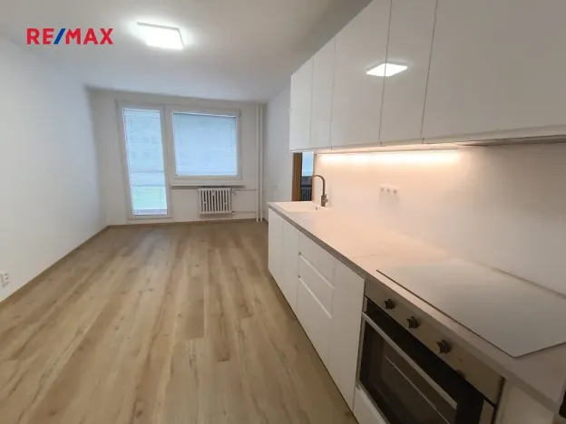 Pronájem bytu 3+kk, Praha - Vršovice, Taškentská, 57 m2