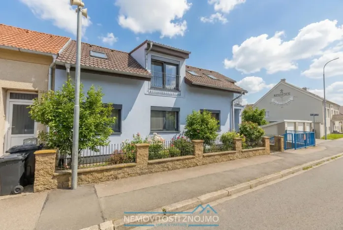 Prodej rodinného domu, Kuchařovice, Znojemská, 150 m2