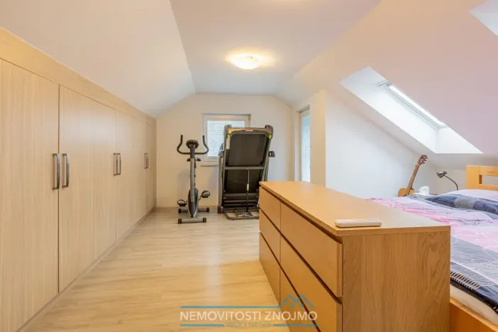 Prodej rodinného domu, Kuchařovice, Znojemská, 150 m2