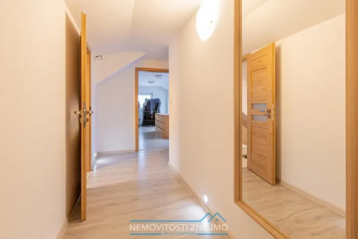 Prodej rodinného domu, Kuchařovice, Znojemská, 150 m2