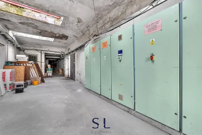 Prodej výrobních prostor, Skalice u České Lípy, 4783 m2