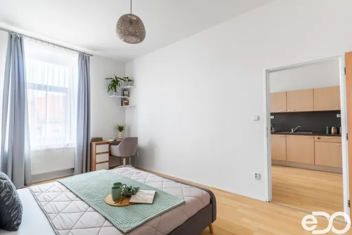 Prodej bytu 2+kk, Praha, Spojovací, 50 m2