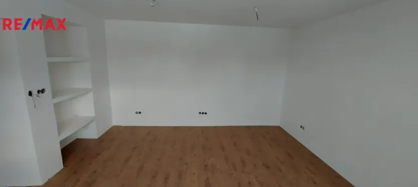 Prodej bytu 2+1, Kladno - Kročehlavy, Otevřená, 63 m2