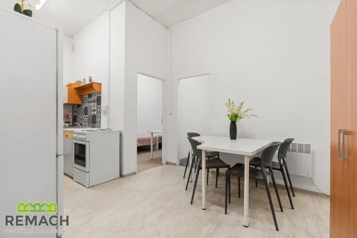 Pronájem bytu 4+1, Uherské Hradiště, náměstí Republiky, 92 m2