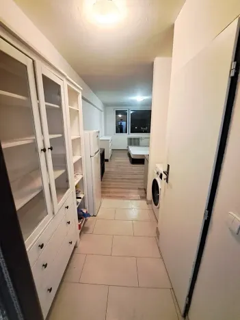 Pronájem bytu 1+kk, Praha - Radotín, Vrážská, 28 m2