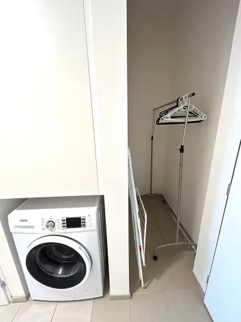 Pronájem bytu 1+kk, Praha - Vysočany, Poděbradská, 30 m2