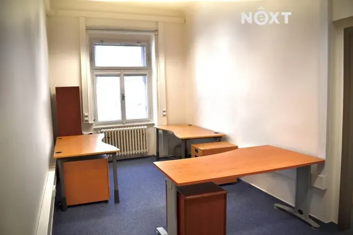 Pronájem kanceláře, České Budějovice, nám. Přemysla Otakara II., 150 m2