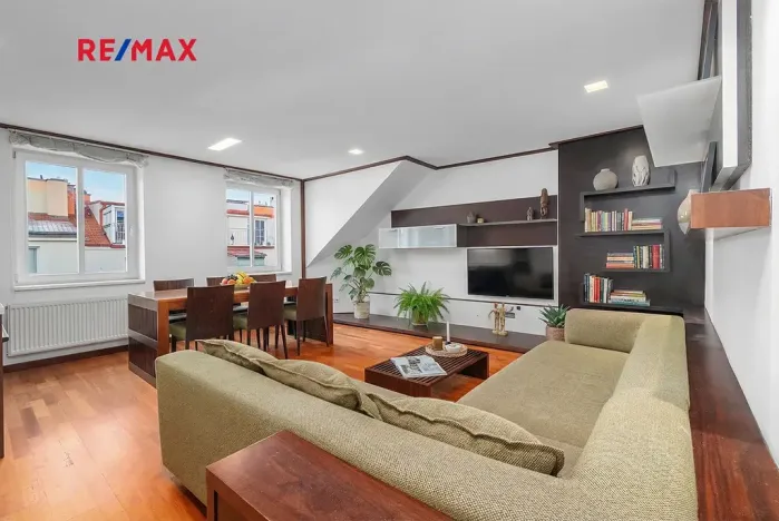 Prodej bytu 3+kk, Praha - Holešovice, Dobrovského, 107 m2