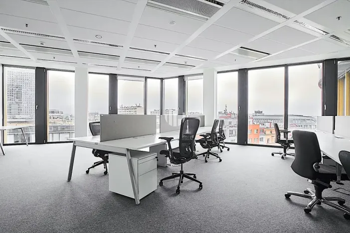 Pronájem kanceláře, Praha - Nusle, Pikrtova, 500 m2