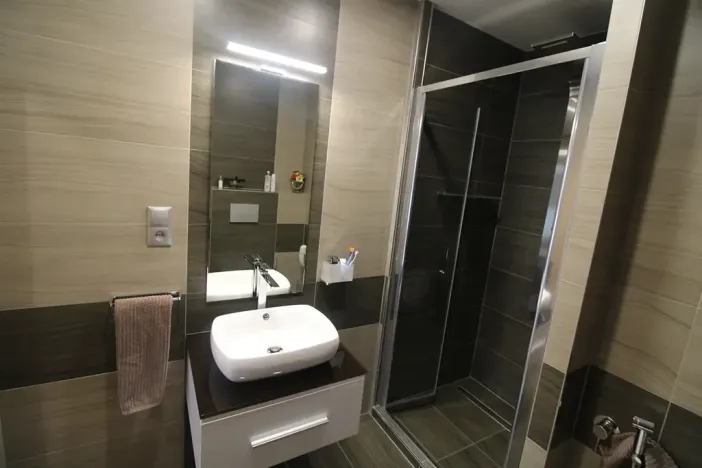 Prodej bytu 2+kk, Karlovy Vary, Sedlecká, 60 m2