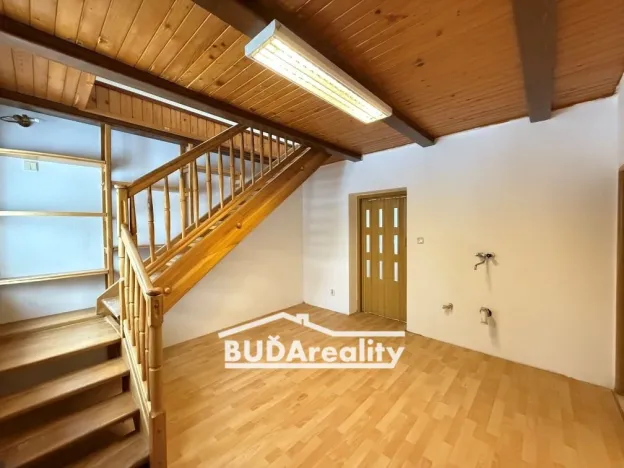 Prodej rodinného domu, Horní Lideč, 220 m2