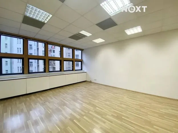 Pronájem kanceláře, Praha - Nové Město, Na Moráni, 114 m2