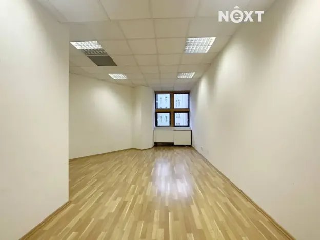 Pronájem kanceláře, Praha - Nové Město, Na Moráni, 114 m2