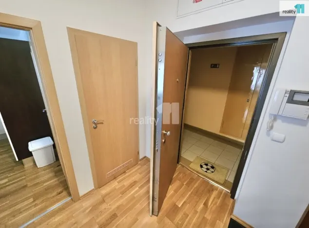 Pronájem bytu 2+kk, Praha - Jinonice, Hlubocká, 72 m2