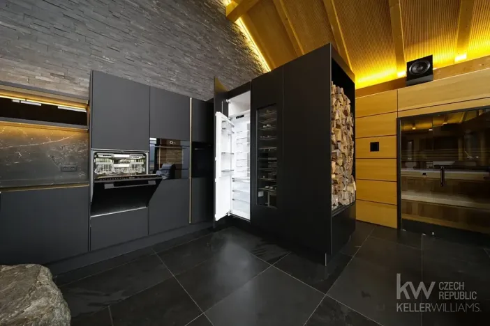 Prodej rodinného domu, Loučná pod Klínovcem, 486 m2