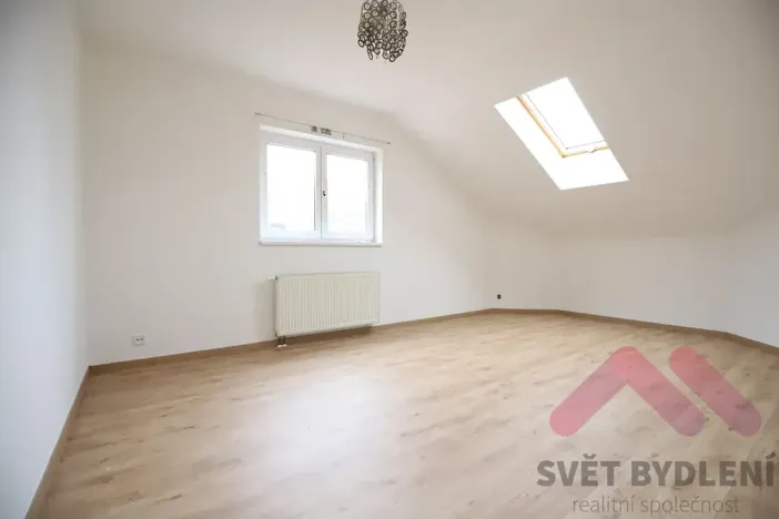 Pronájem rodinného domu, Vestec, Na Suchých, 142 m2