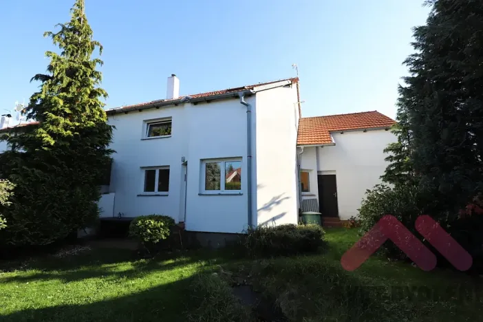Pronájem rodinného domu, Vestec, Na Suchých, 142 m2