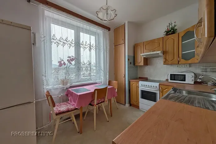 Pronájem bytu 2+1, Beroun, U Nádraží, 52 m2