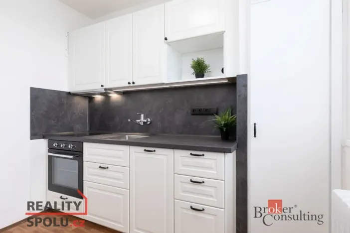 Pronájem bytu 1+1, Ostrava - Zábřeh, Výškovická, 37 m2