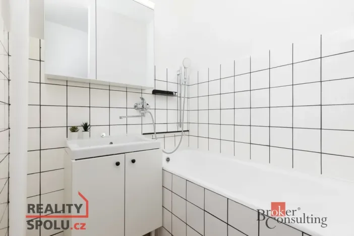 Pronájem bytu 1+1, Ostrava - Zábřeh, Výškovická, 37 m2