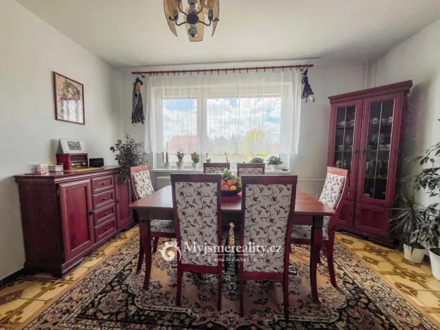 Prodej rodinného domu, Dyjákovičky, 189 m2