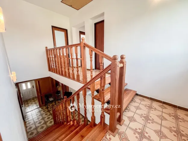 Prodej rodinného domu, Dyjákovičky, 189 m2