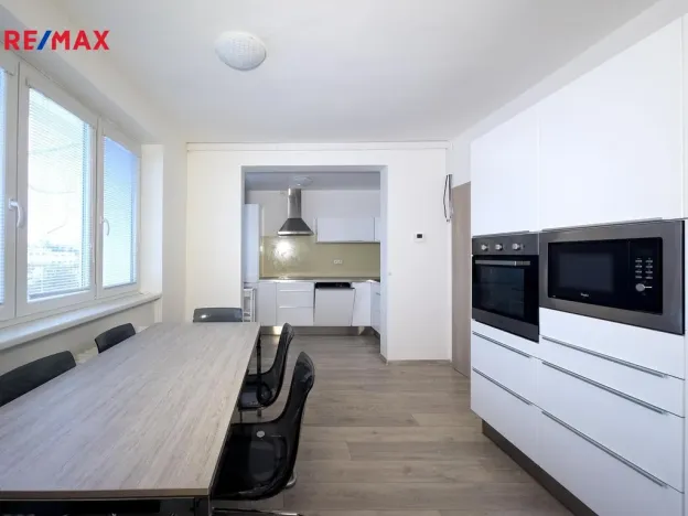 Pronájem bytu 4+kk, Moravské Budějovice, Husova, 79 m2