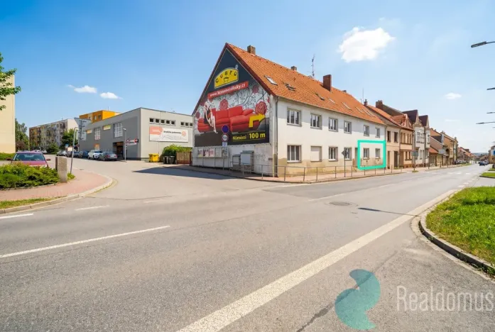 Prodej bytu 1+1, Lišov, třída 5. května, 42 m2