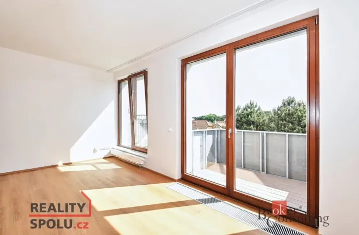 Prodej bytu 1+kk, Praha - Dolní Chabry, Ústecká, 31 m2