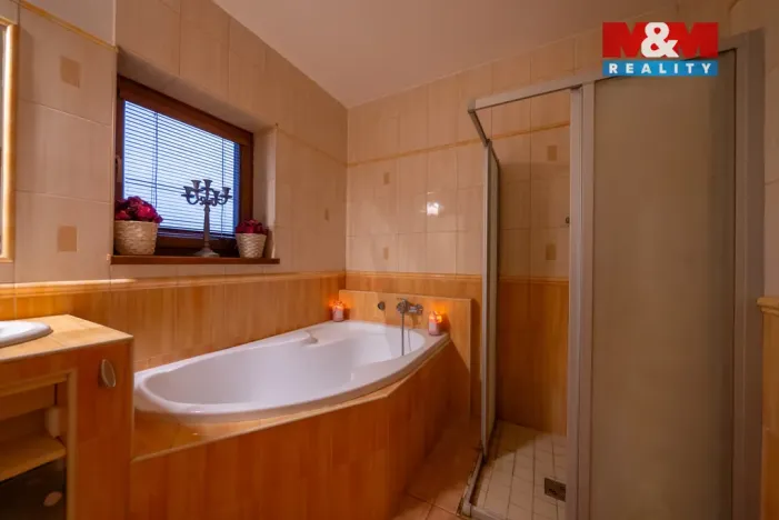 Prodej rodinného domu, Lechovice, 280 m2