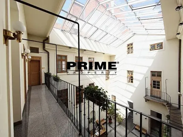 Pronájem kanceláře, Praha - Staré Město, Husova, 167 m2