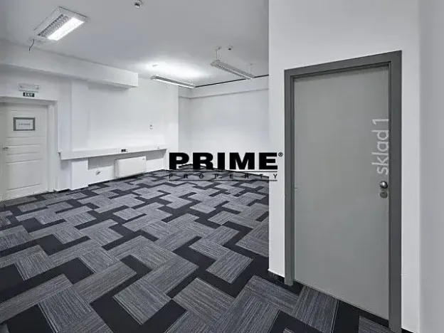 Pronájem kanceláře, Praha - Nové Město, Soukenická, 244 m2