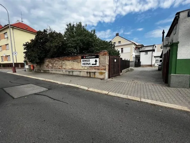 Pronájem garážového stání, Mladá Boleslav, Galetova, 86 m2