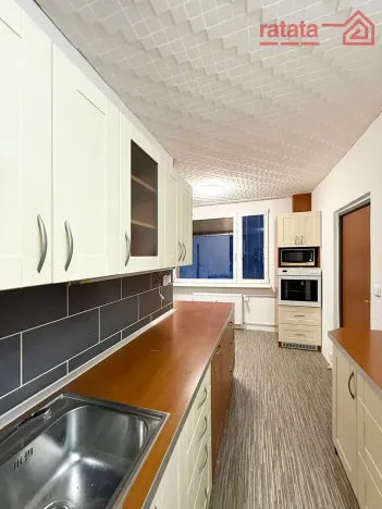 Pronájem bytu 3+1, Chomutov, 17. listopadu, 80 m2