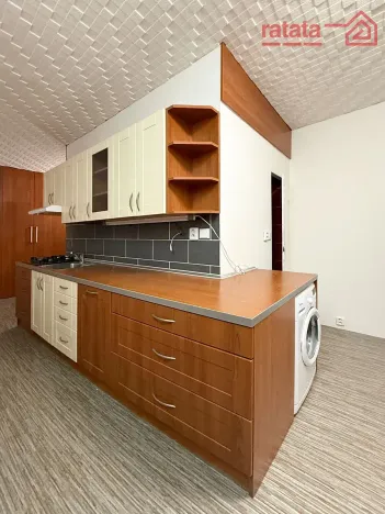 Pronájem bytu 3+1, Chomutov, 17. listopadu, 80 m2