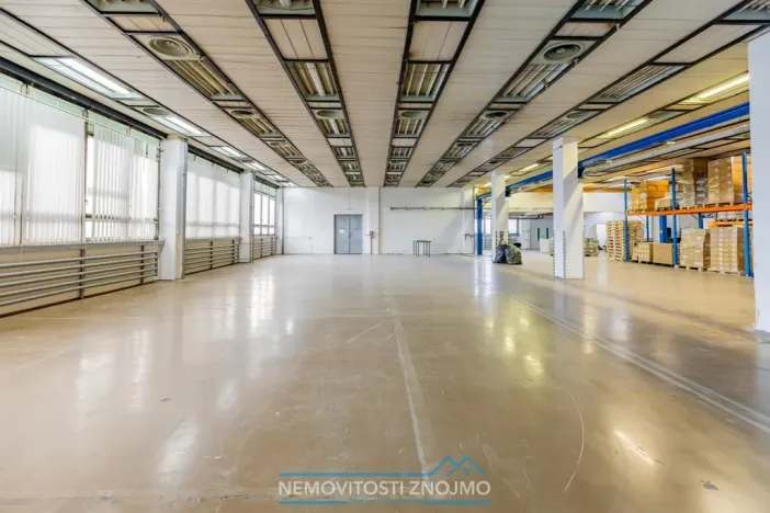 Pronájem skladu, Znojmo, Uhelná, 450 m2