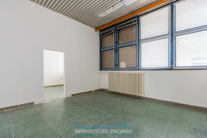 Pronájem obchodního prostoru, Znojmo, Uhelná, 450 m2
