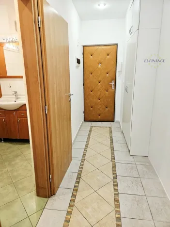 Prodej bytu 2+1, Kralupy nad Vltavou - Lobeček, nám. Mládežníků, 53 m2