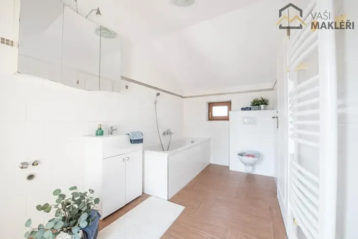 Pronájem rodinného domu, Mochov, Na Zátiší, 183 m2