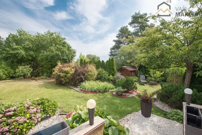 Pronájem rodinného domu, Mochov, Na Zátiší, 183 m2