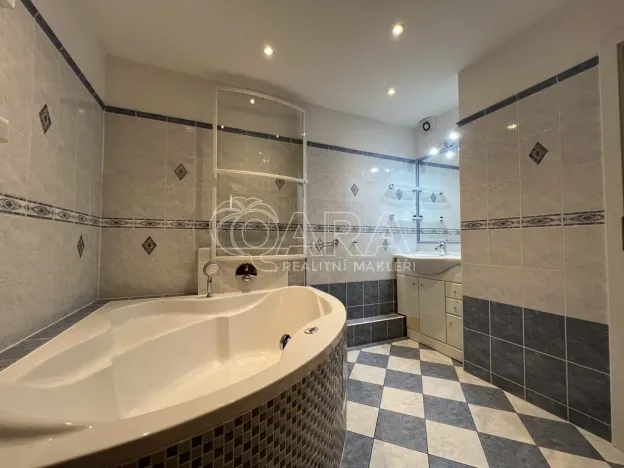 Pronájem bytu 3+kk, Praha - Braník, Novodvorská, 67 m2