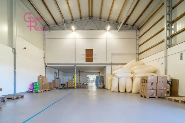 Prodej výrobních prostor, Těmice, 2178 m2