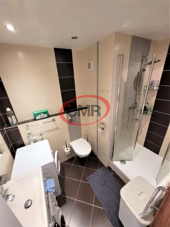 Prodej bytu 3+1, Praha, Hněvkovského, 77 m2