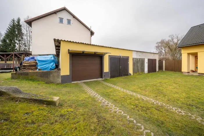 Prodej bytu 3+1, Lásenice, 60 m2