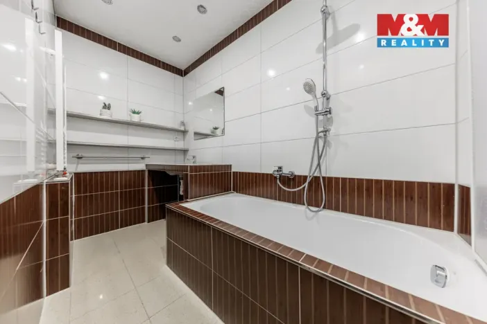 Prodej rodinného domu, Jáchymov, Boženy Němcové, 247 m2