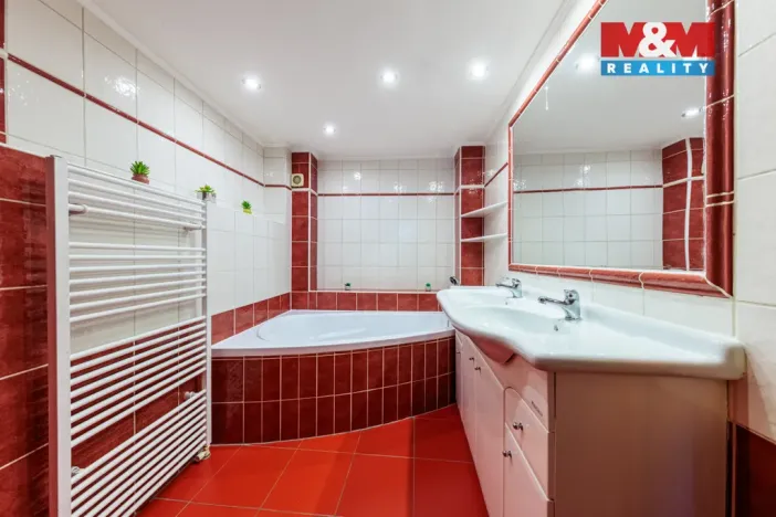 Prodej rodinného domu, Jáchymov, Boženy Němcové, 247 m2