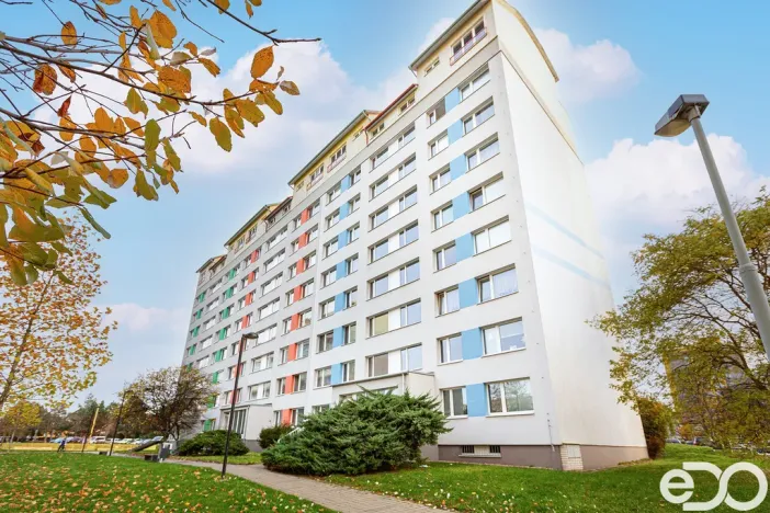 Prodej bytu 2+kk, Praha, Místecká, 49 m2