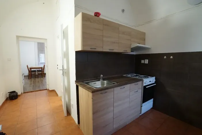 Pronájem bytu 2+1, Jaroměř, Arnošta Heidricha, 53 m2